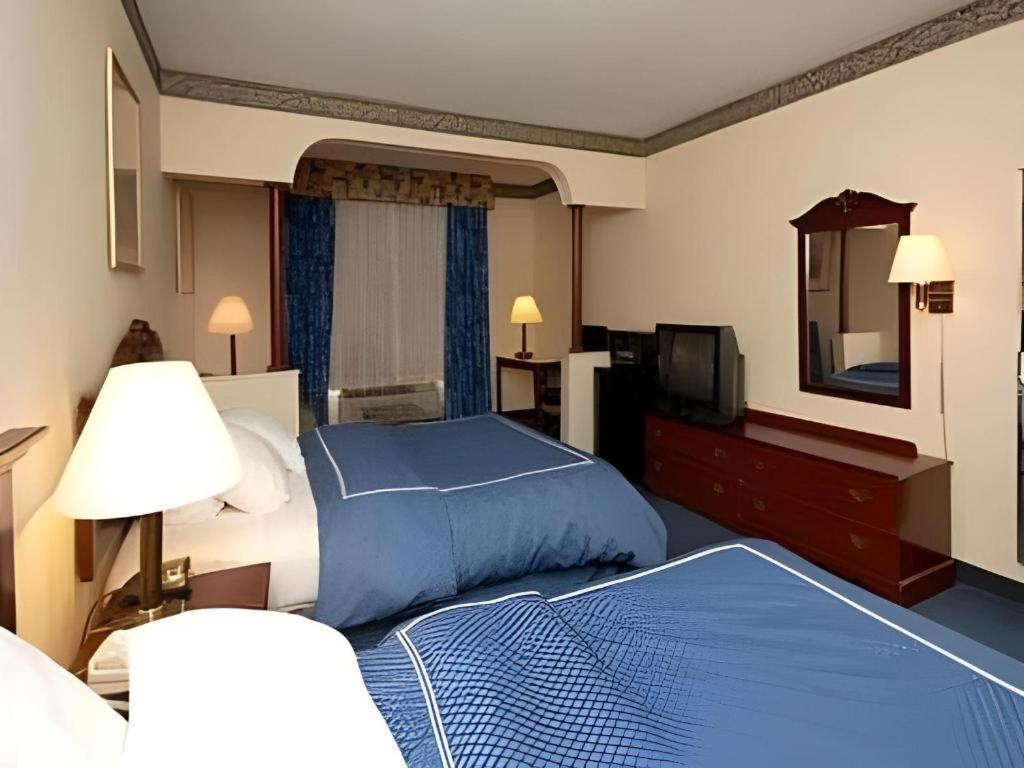 Comfort Suites Plainview Bagian luar foto